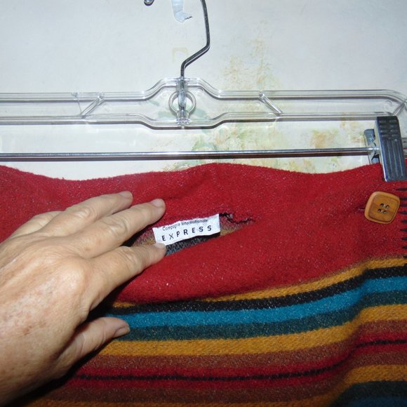 Vtg 90s Express Aztec Wool Striped Mini Skirt Wrap Around Red Blue M 26” Waist - Picture 8 of 8